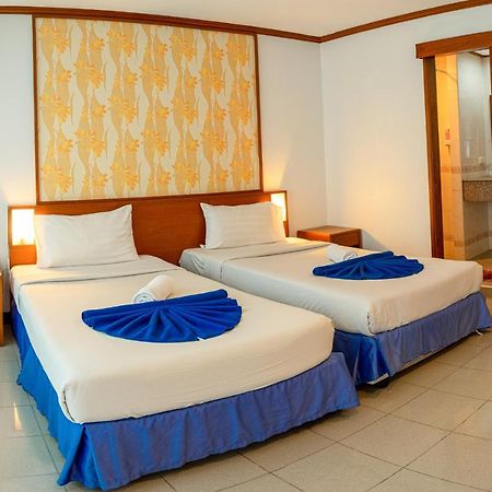 Rattana Beach Hotel By Shanaya Karon Esterno foto
