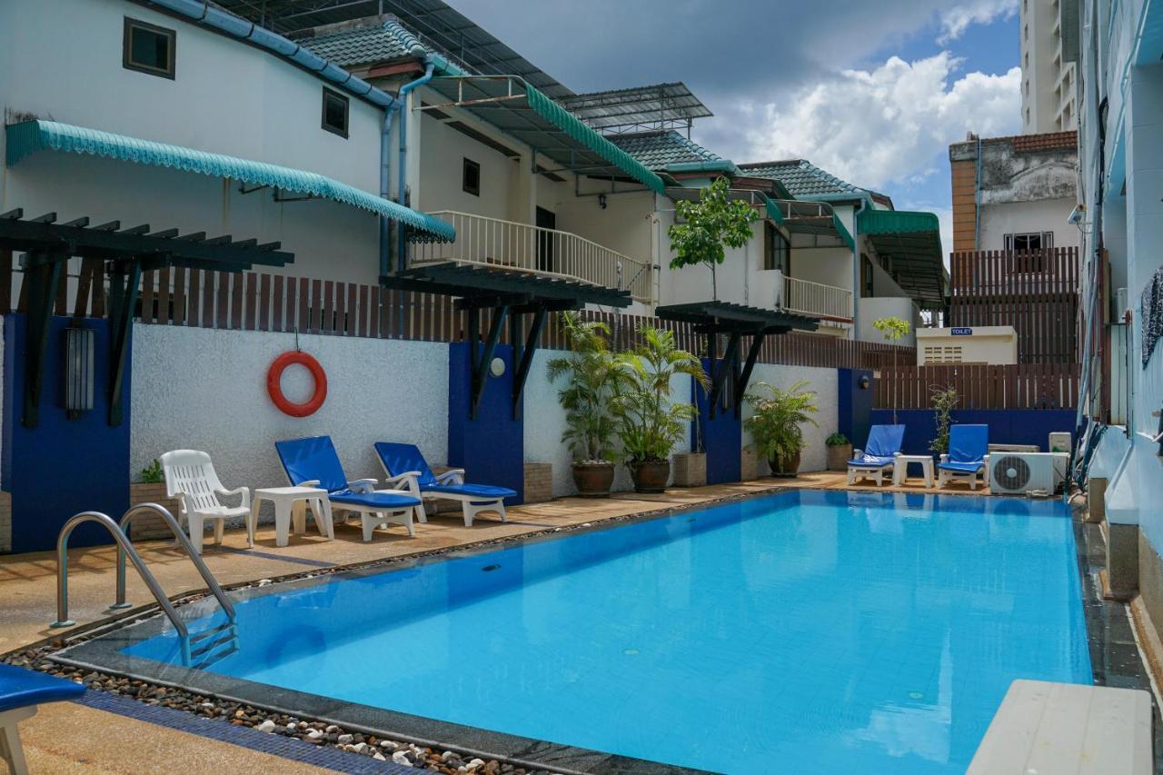 Rattana Beach Hotel By Shanaya Karon Esterno foto