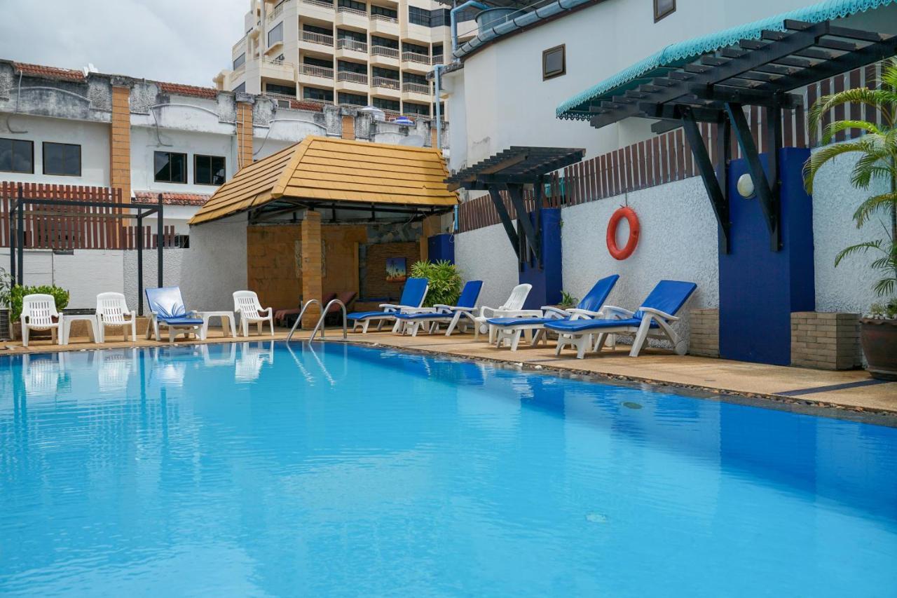 Rattana Beach Hotel By Shanaya Karon Esterno foto