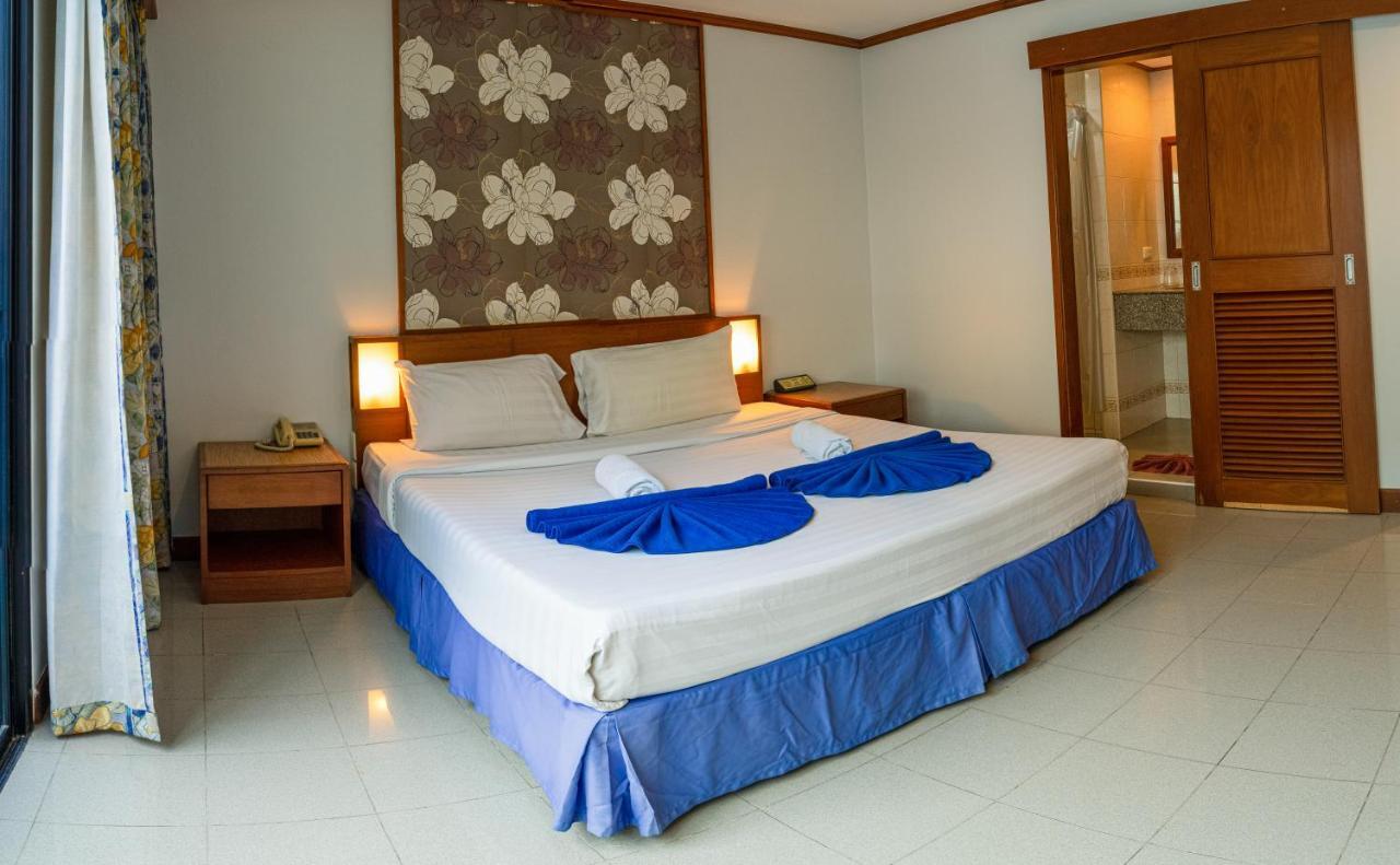 Rattana Beach Hotel By Shanaya Karon Esterno foto